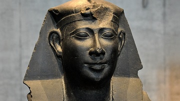 Egyptian Royal Statue
