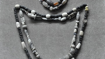 Necklaces from the Old Babylonian period