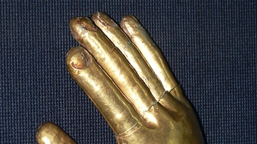 Lambayeque Gold Glove