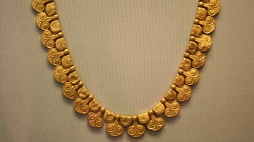 Mycenaean Gold Necklace, Dendra