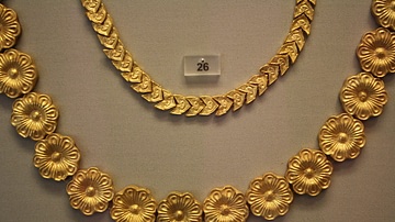 Mycenaean Gold Necklaces, Dendra