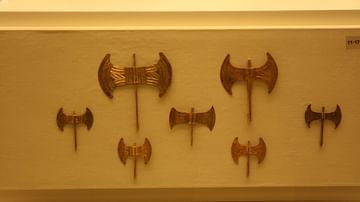 Minoan Double Axes