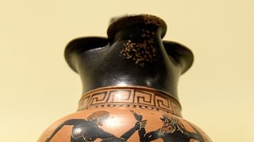 Oinochoe with Centaur