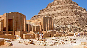 La pirámide escalonada de Djoser en Saqqara