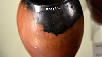 Black-top Pot from Naqada