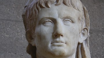 Augustus as Pontifex Maximus (Detail)