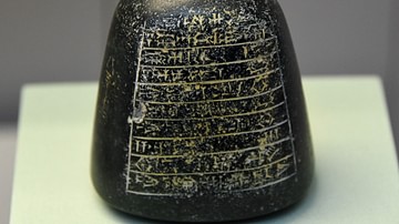 A One-mina Weight from Southern Mesopotamia