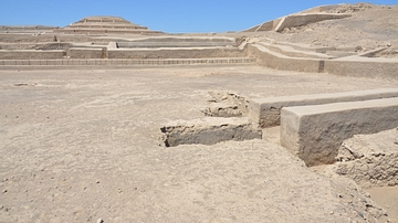 Ceremonial Plaza, Cahuachi