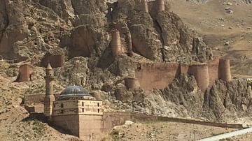 Urartian Fortress & Tomb