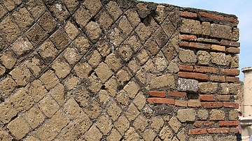 Opus Reticulatum Wall, Pompeii