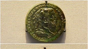 Medallions showing Commodus as Hercules