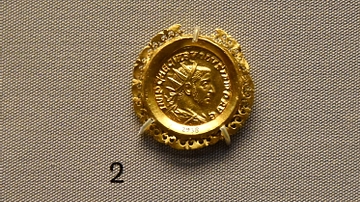 Gold Pendant Depicting Emperor Volusian