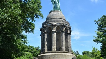 Statue of Arminius