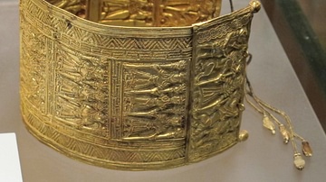 Gold Etruscan Bracelet