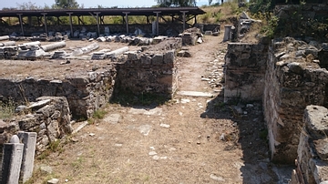 Street, Amphipolis