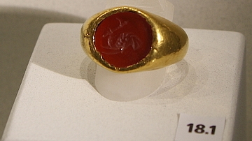Gold & Carnelian Ring, Tarentum