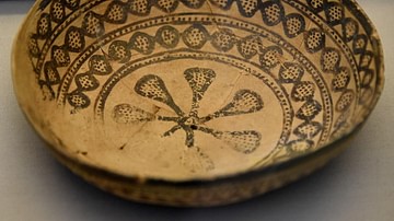 Late Halaf Pottery Bowl