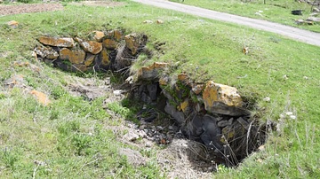 Bronze Age Burial Tomb at Lchashen