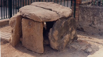 Dolmenic Cyst of Butera (Sicily)