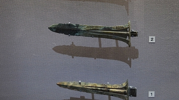 Bronze Hallberds from Ancient Japan