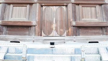 Façade and Detail of Toji Temple's Pagoda