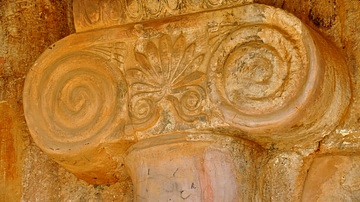Capital, Rock-Cut Tombs of Qizqapan