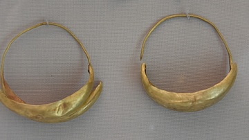Mesopotamian Gold Earrings