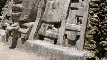 Maya Temple, Lamanai