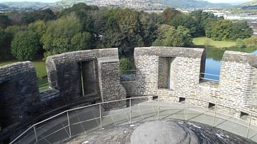 Merlons and Crenets, Caerphilly Castle