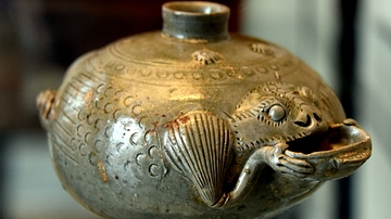 Yue Ware Water Vessel