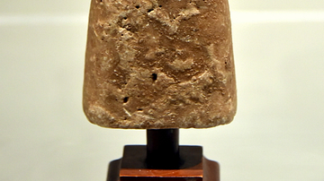 Statue of a Female Sumerian Worshipper from Khafajah [Rear View]