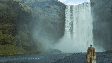 ‎Gustaf Skarsgard as Floki in Iceland