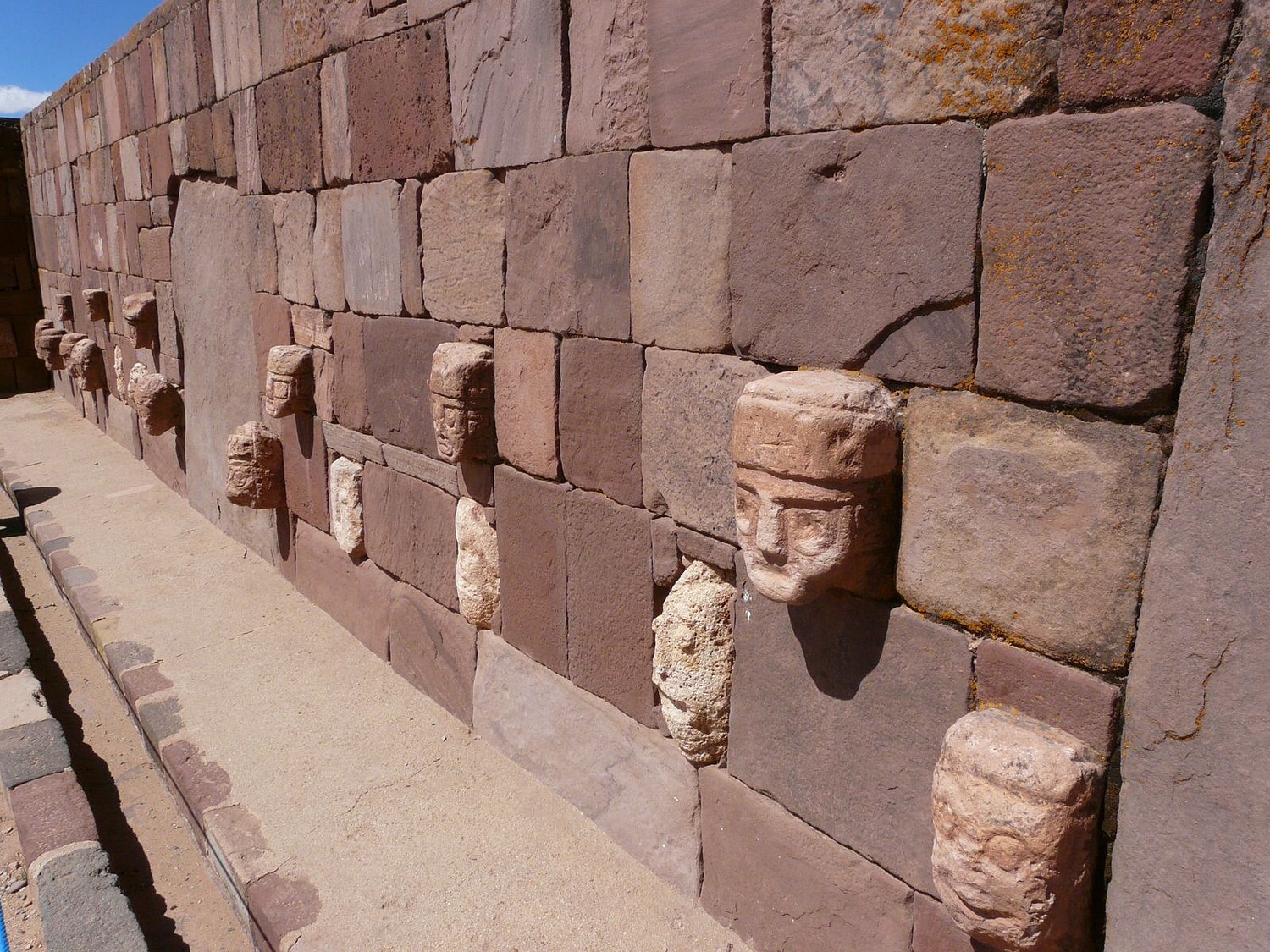 Semi-Subterranean Temple, Tiwanaku (Illustration) - World History  Encyclopedia