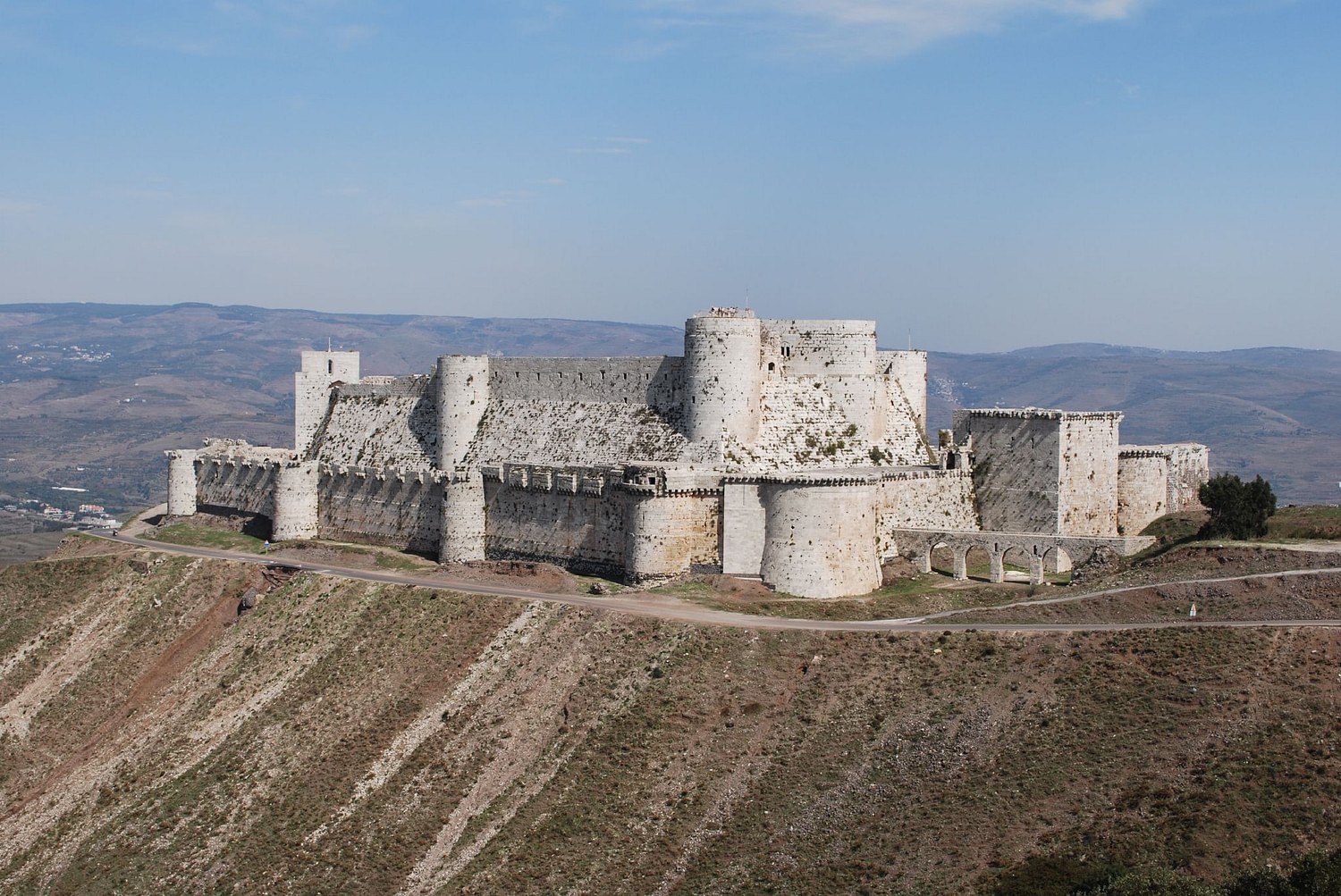 The Fortress of Saladin, State of War: Syria's Crusader Castles and  Medieval Fortresses