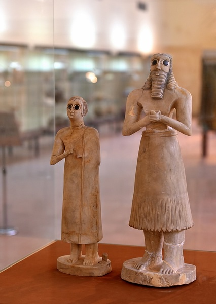 Sumerian Worshipers from Tell Asmar at the Iraq Museum