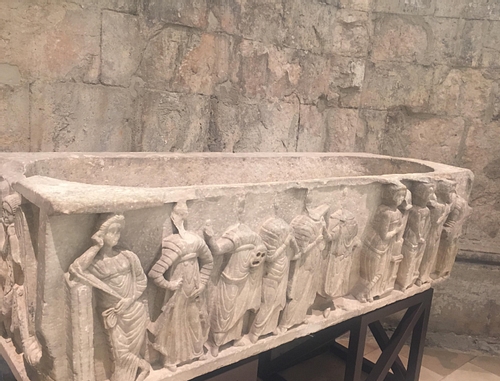 Muse Sarcophagus, Lisbon