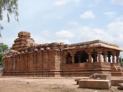 Jain Narayana Temple (by Dineshkannambadi, CC BY-SA)