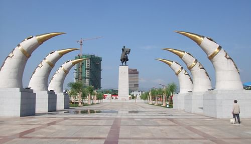 Monument of Genghis Khan, Hohhot