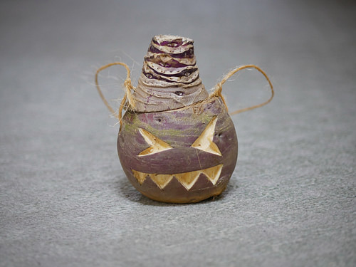 Turnip Lantern (by Culture Vannin, Public Domain)
