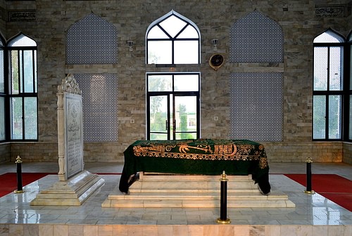 Shrine of Muhammad Ghori (by Saadsaleh14019, CC BY-SA)