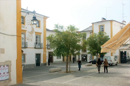 Evora