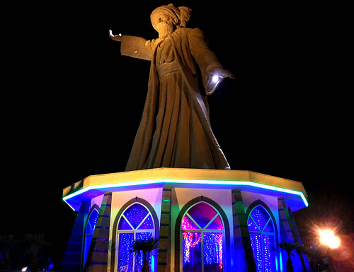 Statue of Rumi