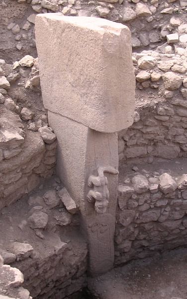 Göbekli Tepe Pillar 27, Enclosure C, Layer III