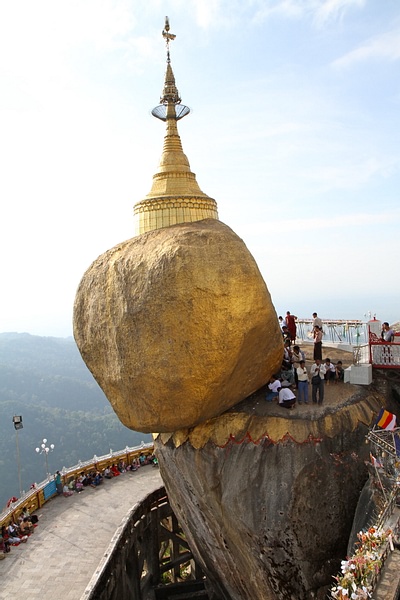 Kyaiktiyo Pagoda