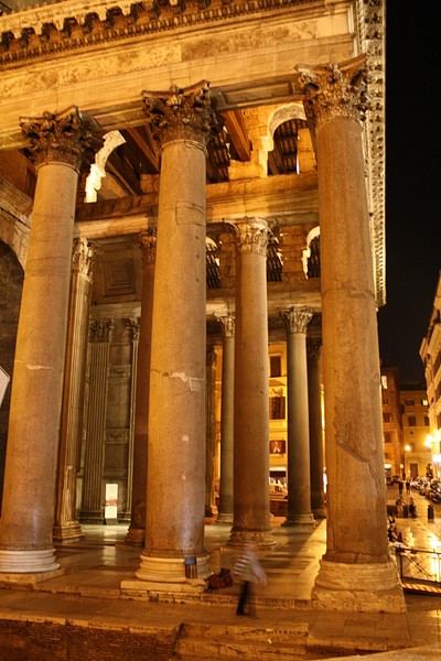 Portico, Pantheon