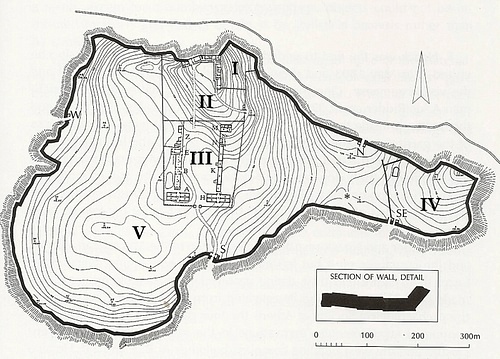 Palatial-type Structures at the Citadel of Gla