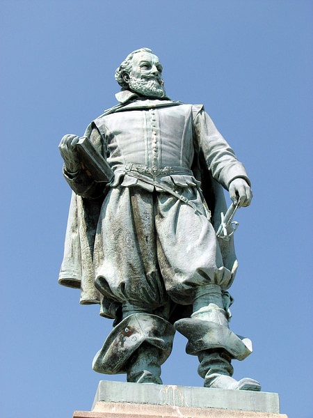 Statue of Captain John Smith (by rmanoske, CC BY-NC-ND)