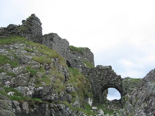 Castelo Dunscaith, Ilha de Skye, Escócia