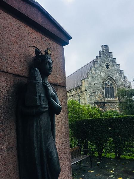 Statue of St. Sunniva in front of Haakon's Hall