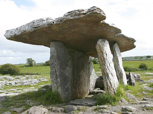 Poulnabrone Dolmen (by pdphoto.org, Public Domain)